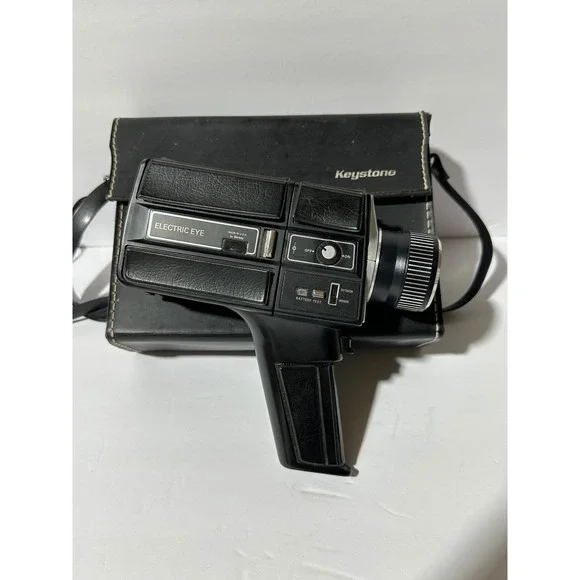 Vintage Keystone XL204 Electric Eye Movie Camera with Case Untested parts only - Picture 2 of 7